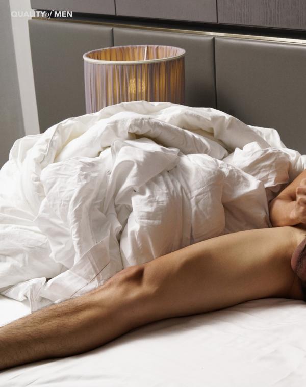 QM-3.2-暗黑-Kayson-4手聯彈噴發-Exclusive-Issue